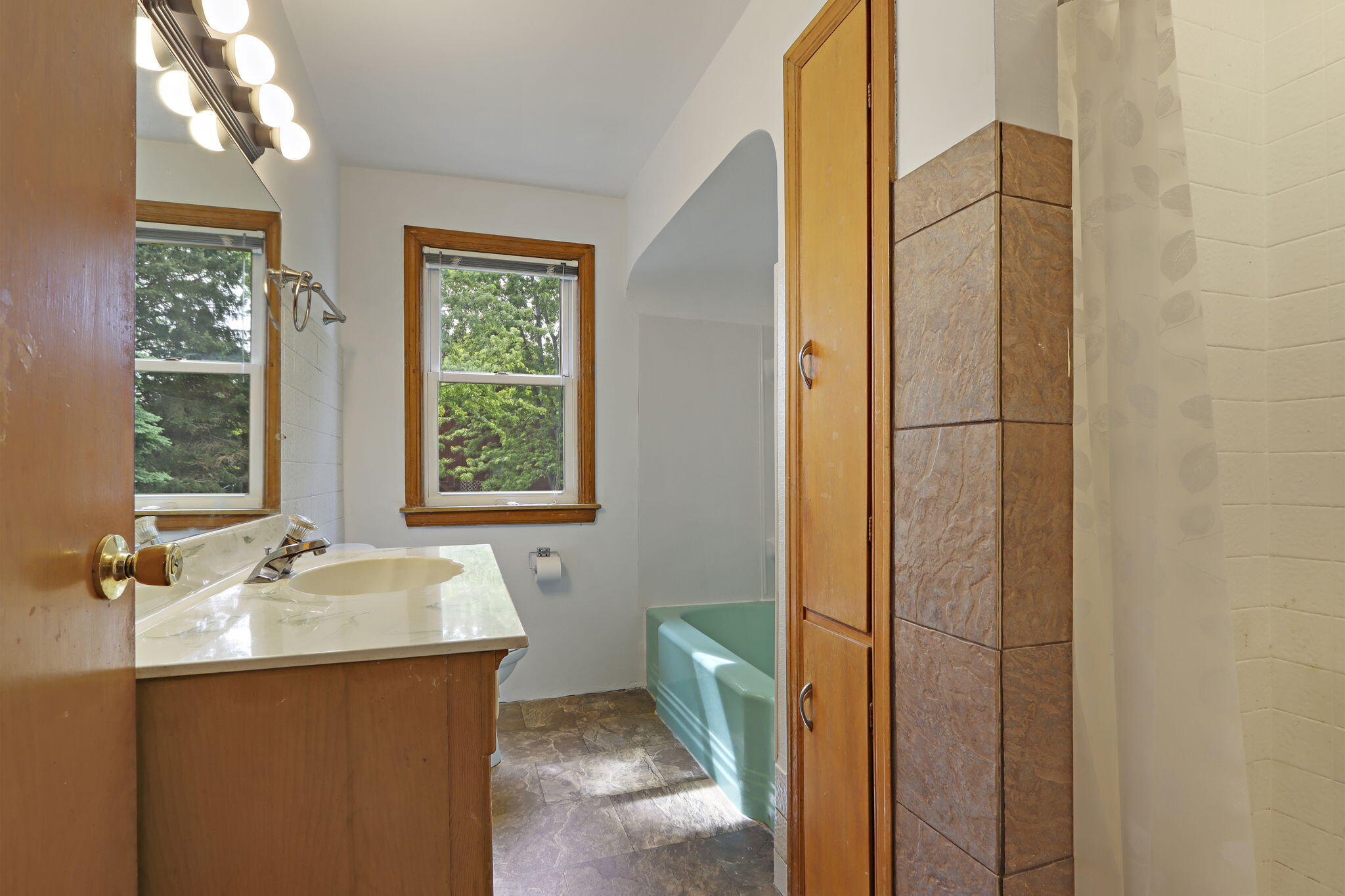 1815 29th Street Kenosha, WI 53140 - Photo 10 of 26 10-web-or-mls-1815 29th St, Kenosha, WI