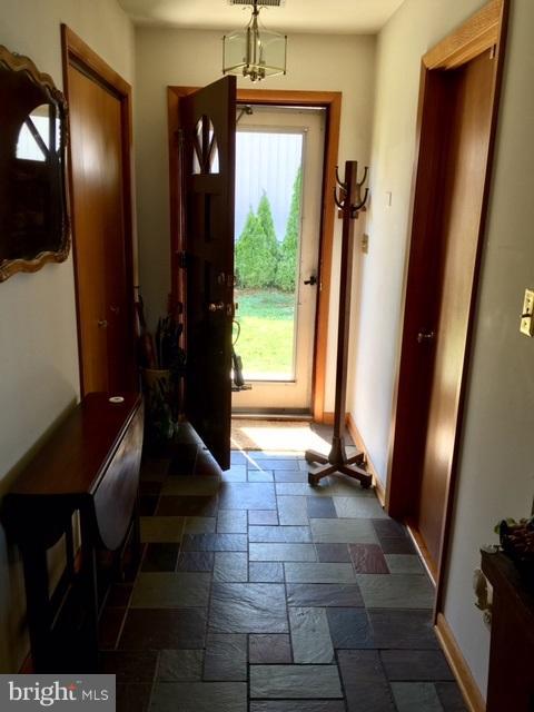 2200 Riverview Road Baltimore, MD 21221 - Photo 5 of 9 Interior (General)