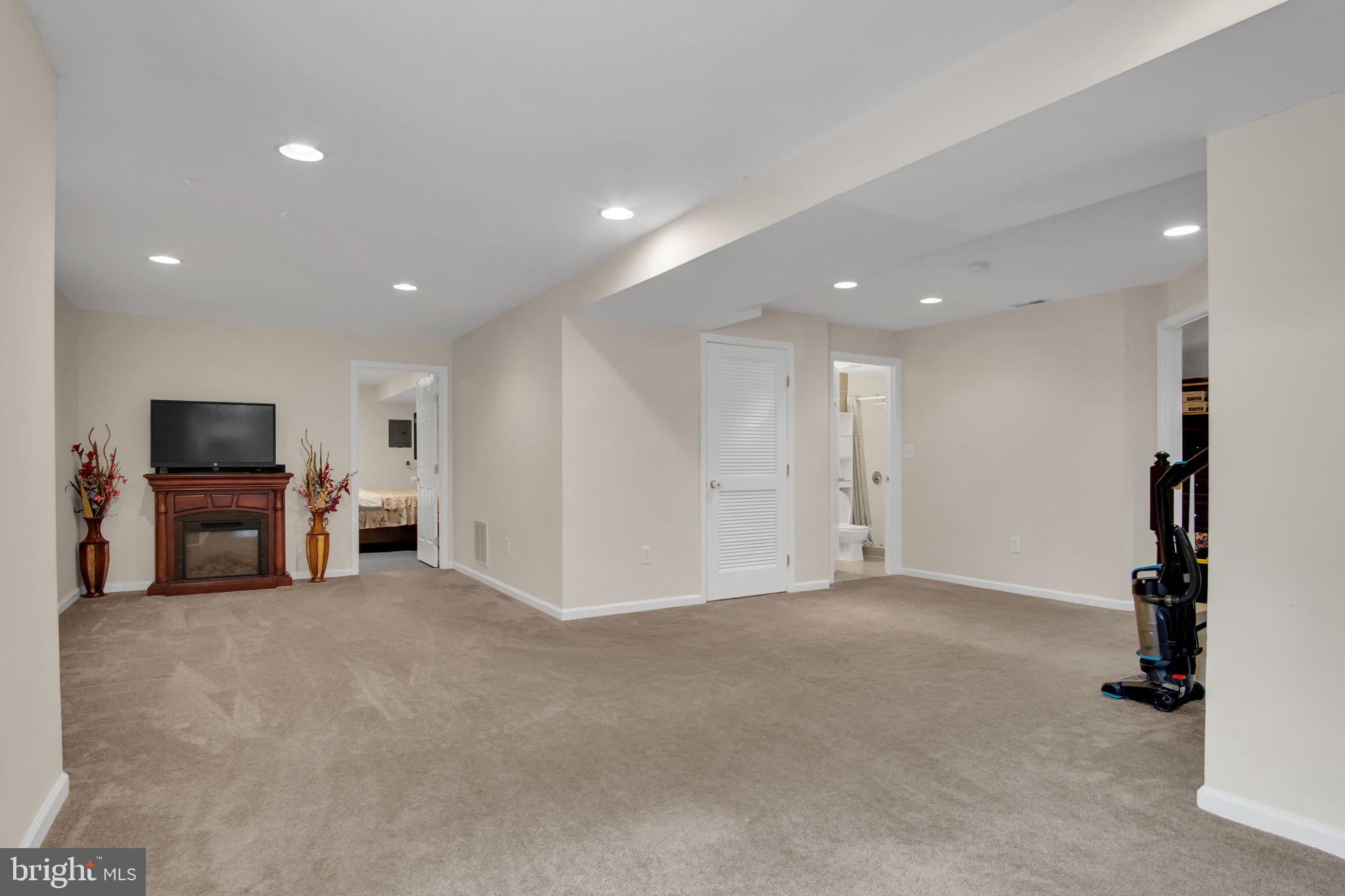 7485 Seneca Ridge Drive York, PA 17403 - Photo 32 of 40 Basement Rec Area