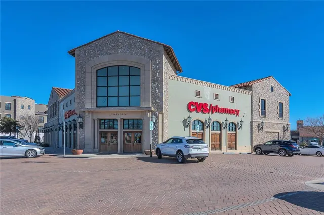 $700,000 | 4 Castellon Drive, Westlake, TX 76262