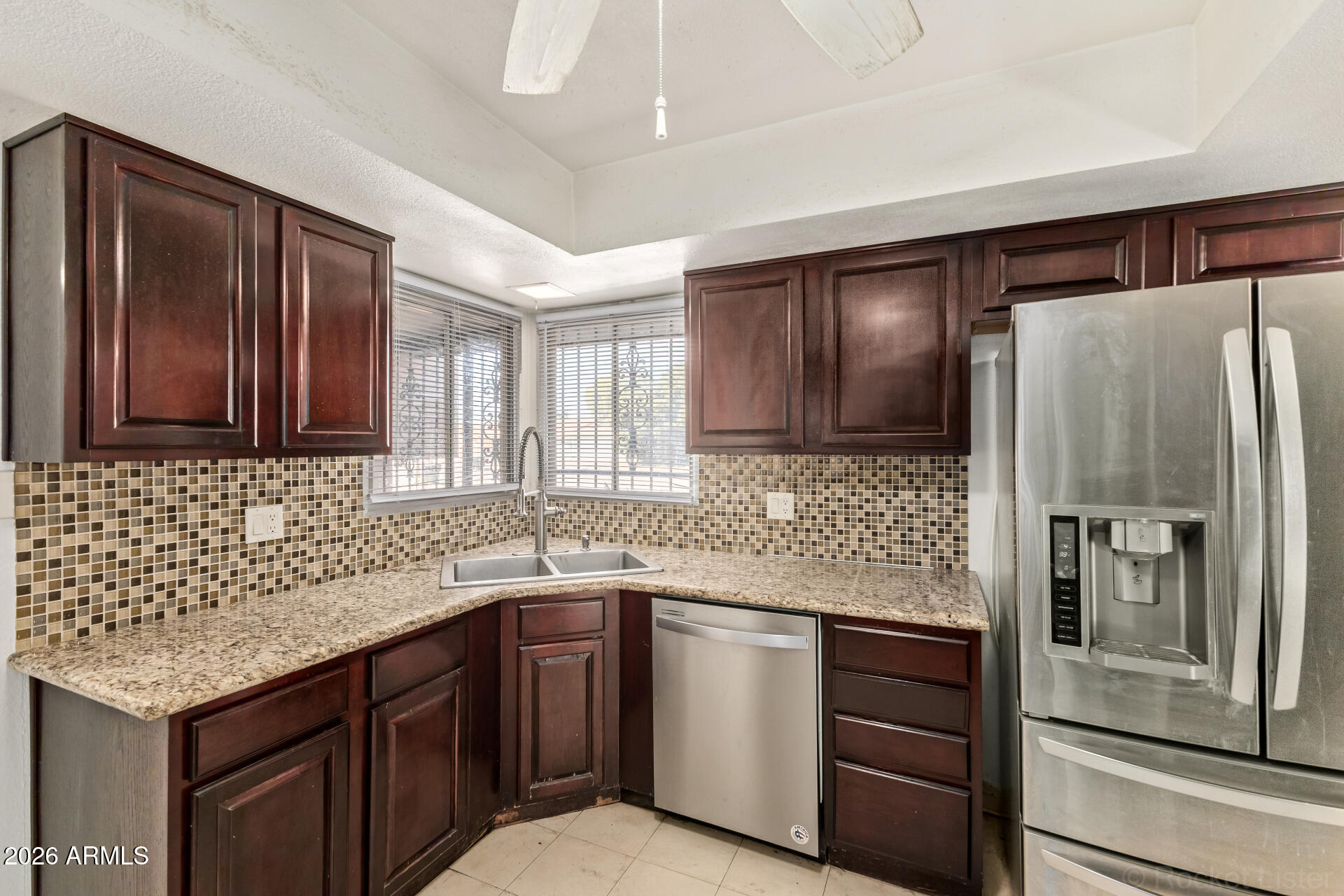 8625 East Osborn Road Scottsdale, AZ 85251 - Photo 16 of 42 Kitchen