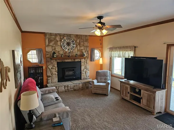 $450,000 | 12051 Vista Drive, Wright City, MO 63390