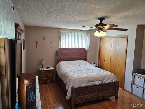 $450,000 | 12051 Vista Drive, Wright City, MO 63390