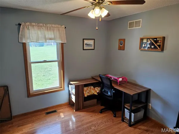 $450,000 | 12051 Vista Drive, Wright City, MO 63390