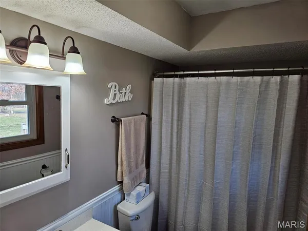 $450,000 | 12051 Vista Drive, Wright City, MO 63390