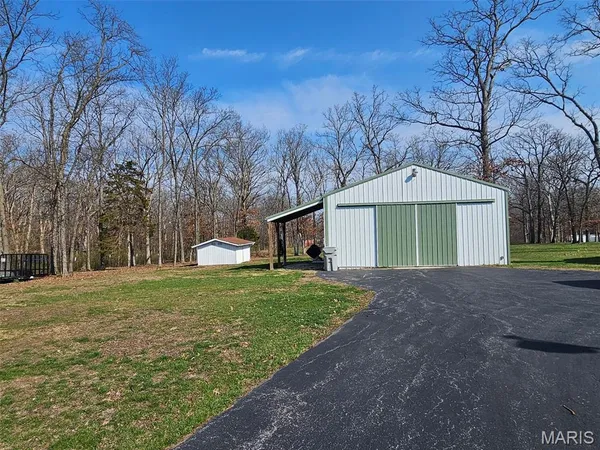 $450,000 | 12051 Vista Drive, Wright City, MO 63390