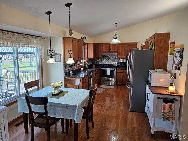 $450,000 | 12051 Vista Drive, Wright City, MO 63390