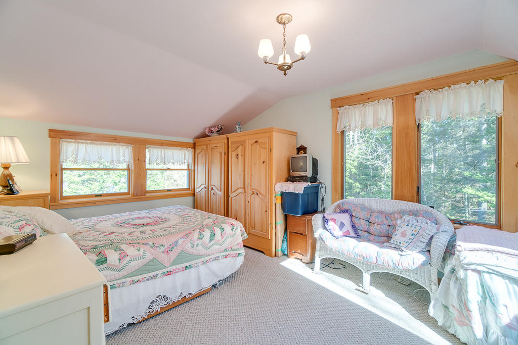 151 Snowball Hill Road Bristol, ME 04554 - Photo 20 of 26 Master with custom wardrobes
