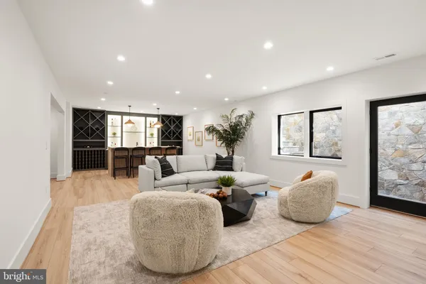 $3,697,000 | 3108 6th Street North, Arlington, VA 22201