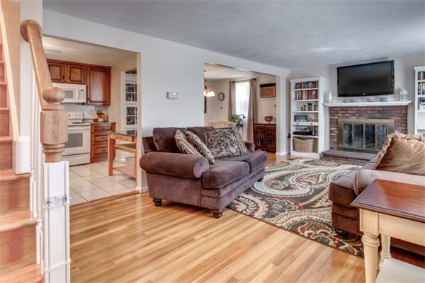 738 Whipple Road Tewksbury, MA 01876 - Photo 6 of 20 Gallery Image 6