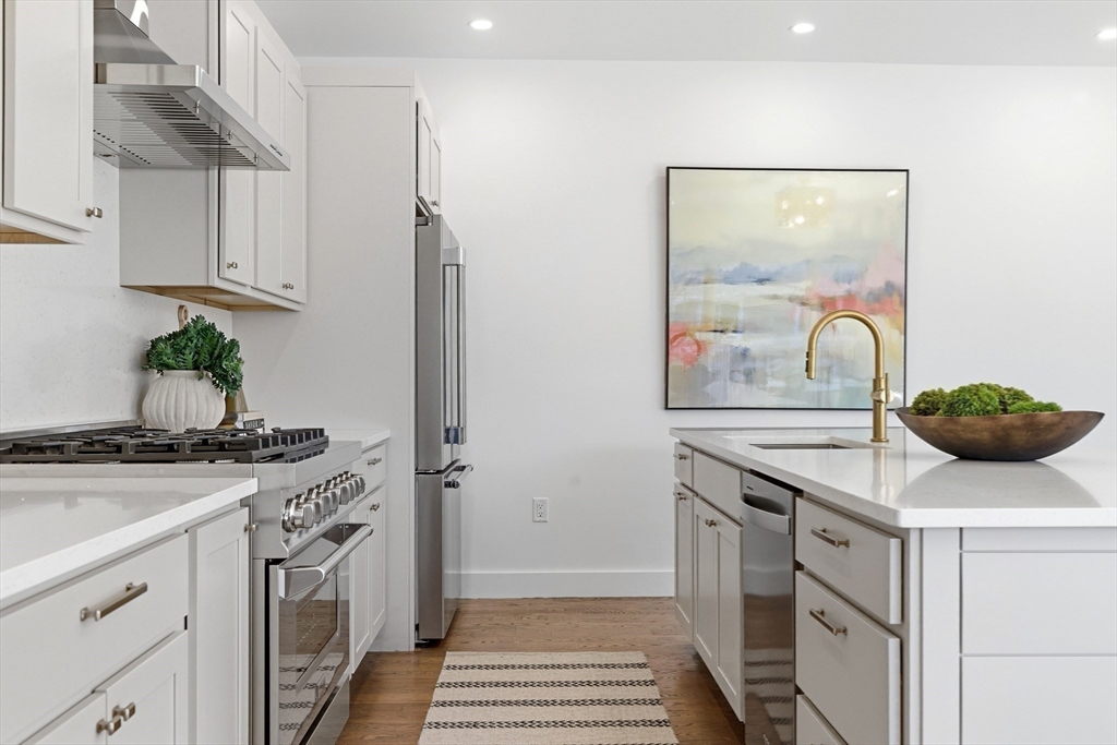 51 Fox Hill Road Nahant, MA 01908 - Photo 14 of 39 Gallery Image 14