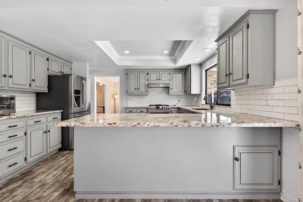 913 Ridgemark Drive Hollister, CA 95023 - Photo 14 of 74