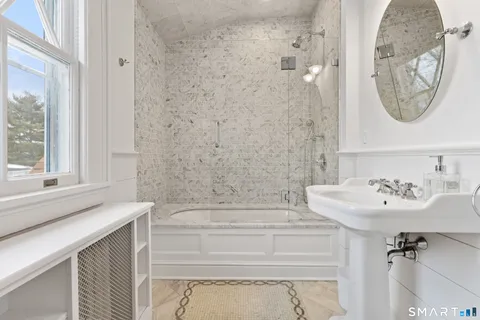 $2,950,000 | 40 Rogers Road, Stamford, CT 06902