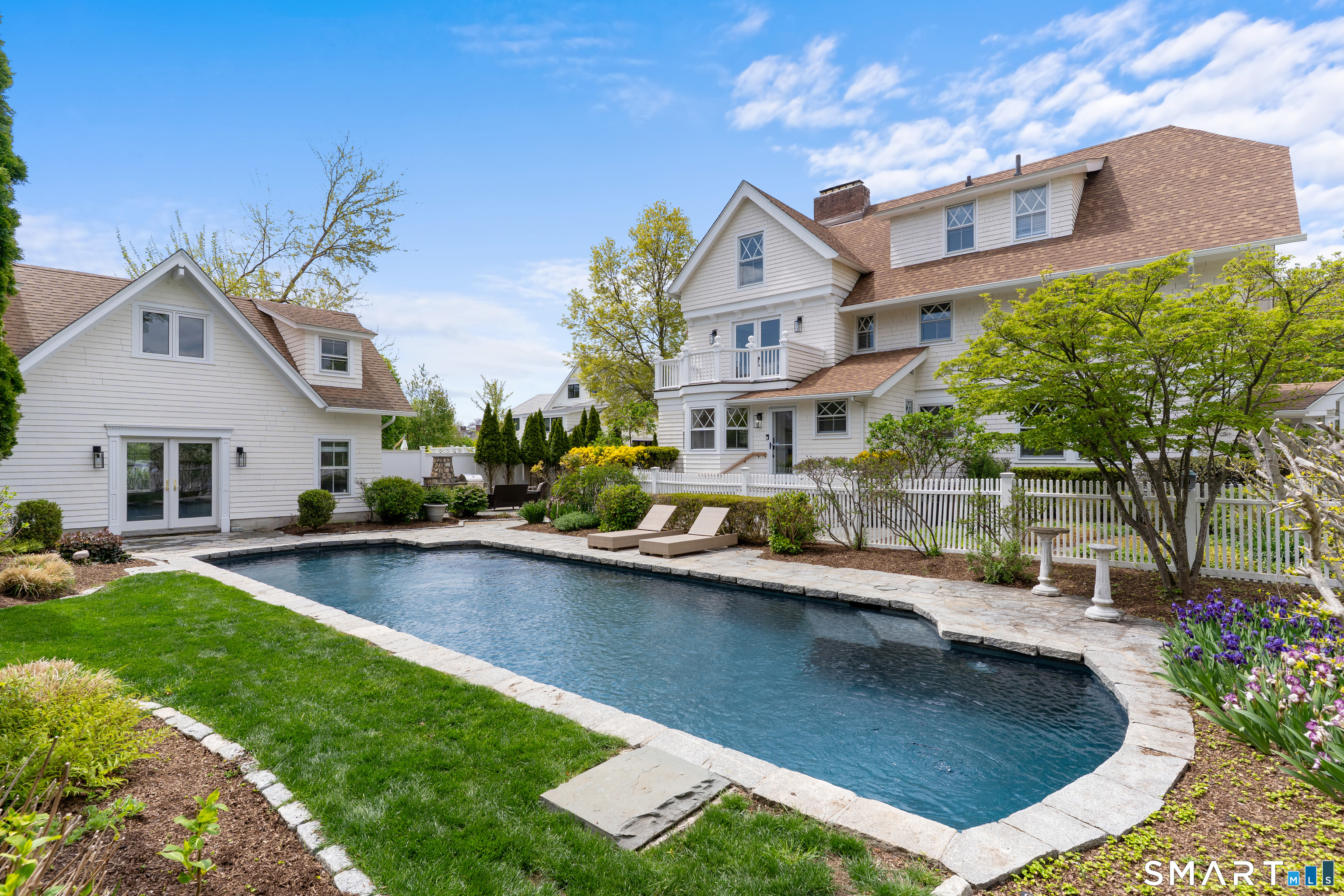 40 Rogers Road Stamford, CT 06902 - Photo 34 of 40