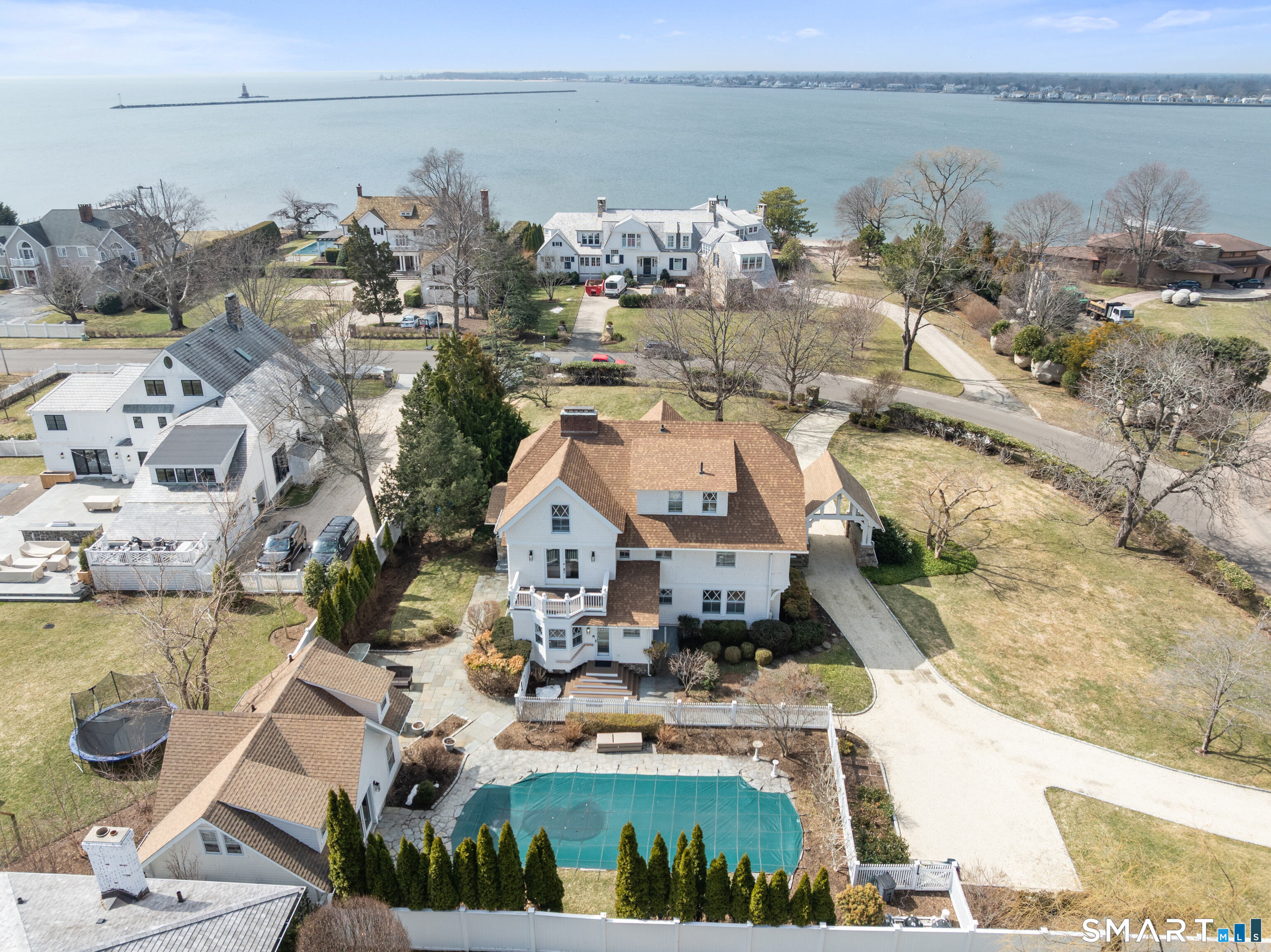 40 Rogers Road Stamford, CT 06902 - Photo 36 of 40