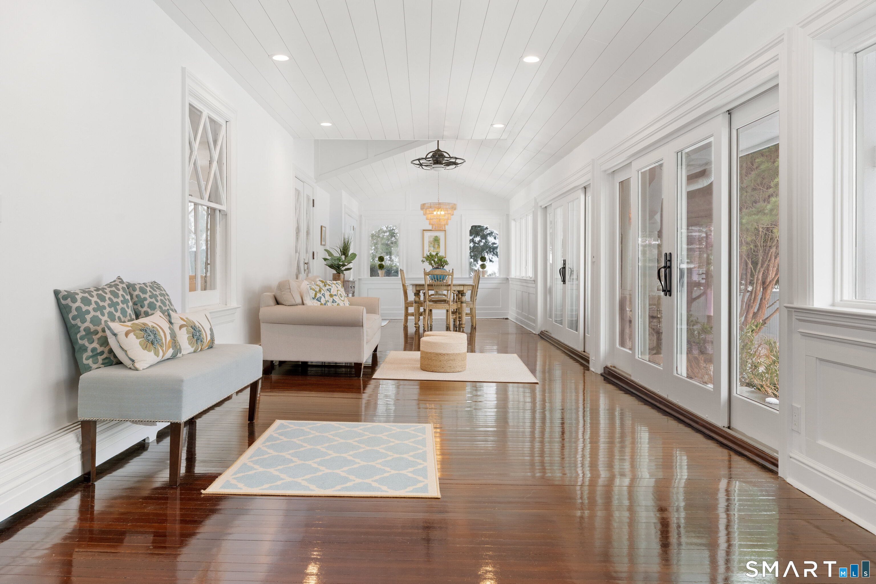 40 Rogers Road Stamford, CT 06902 - Photo 5 of 40