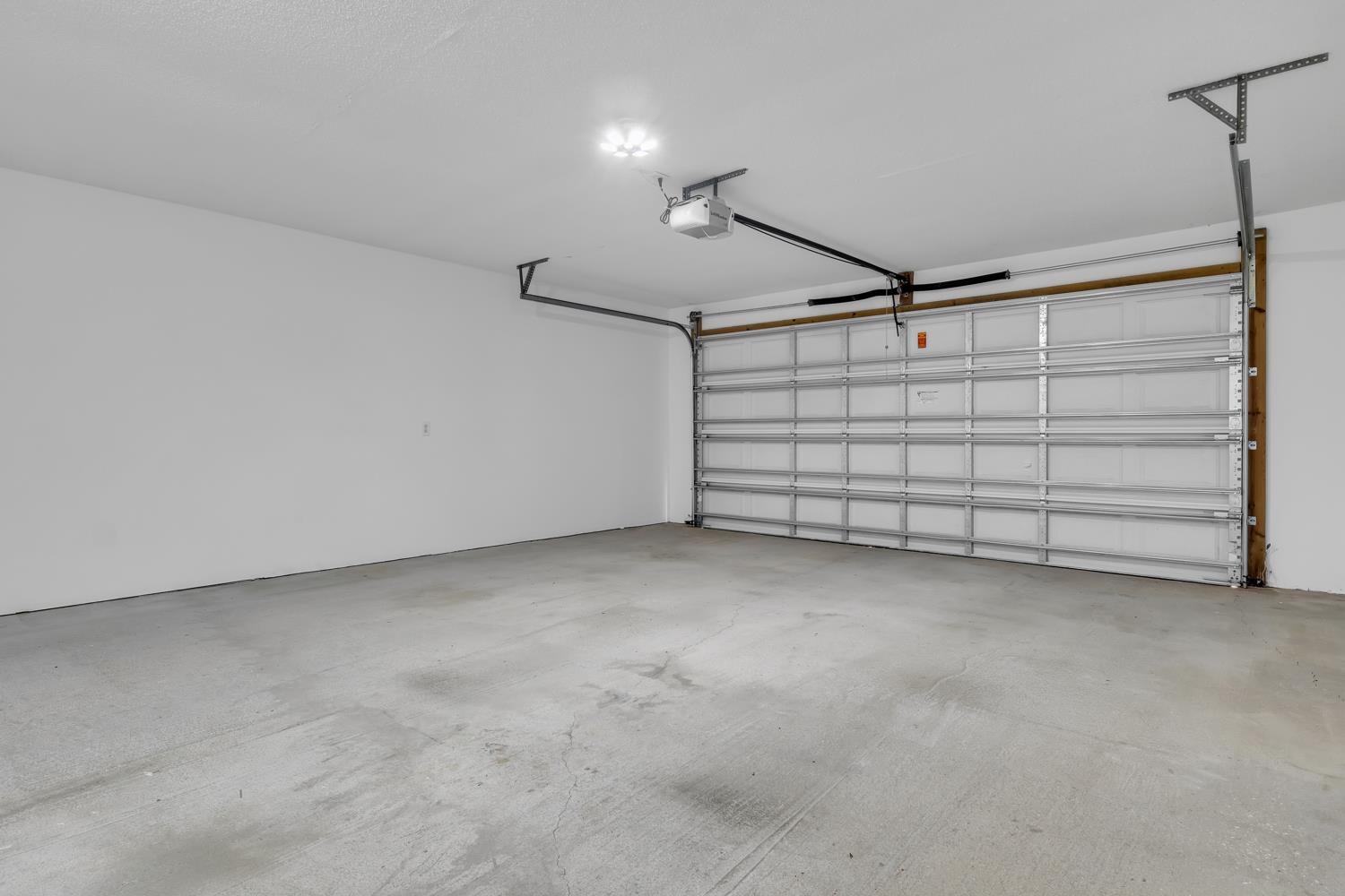 19605 Quartz Lane Robertsdale, AL 36567 - Photo 31 of 33 Garage