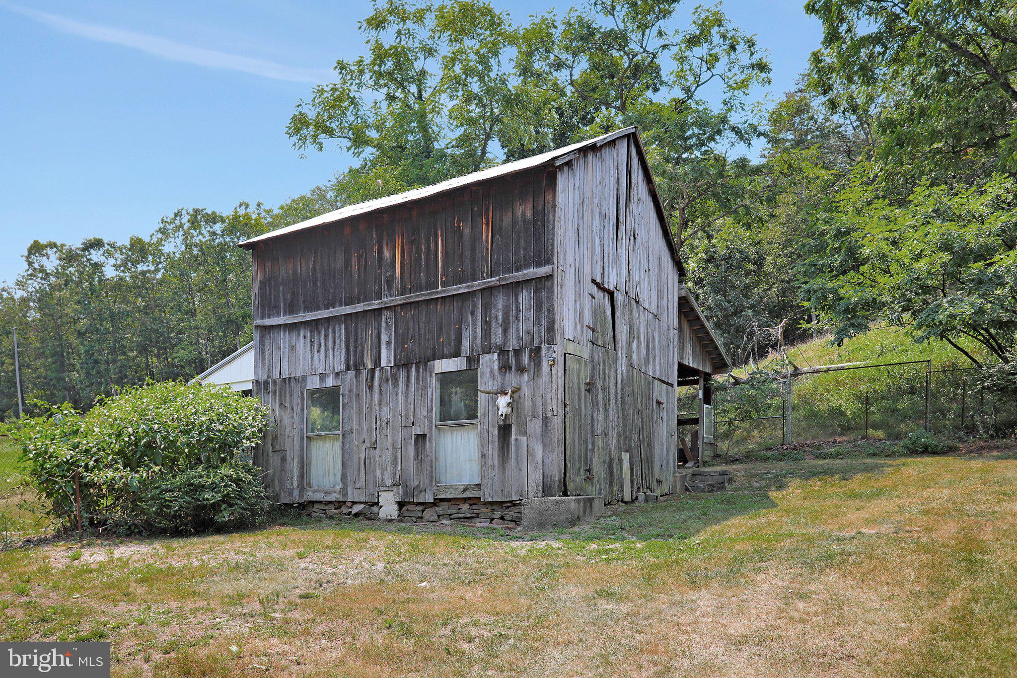 1189 Hartman Road Berkeley Springs, WV 25411 - Photo 41 of 56 Barn
