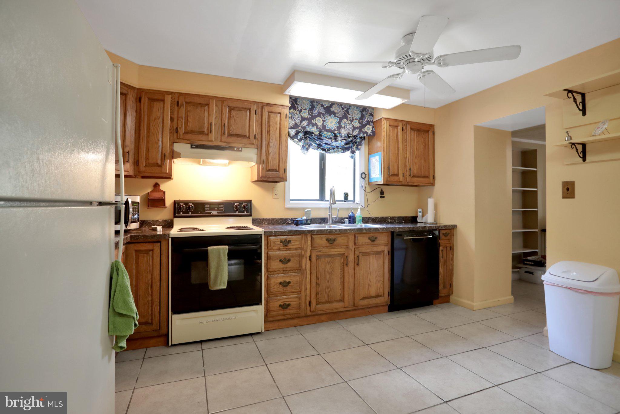 1189 Hartman Road Berkeley Springs, WV 25411 - Photo 10 of 56 Gallery Image 10