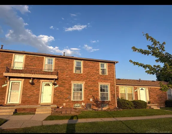 $1,900 | 35144 Terrybrook Drive, Sterling Heights, MI 48312
