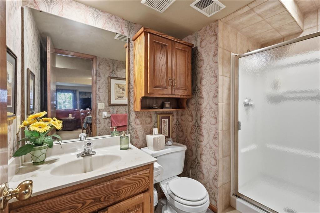 6626 Oak Ridge Drive Shawnee, KS 66217 - Photo 28 of 45