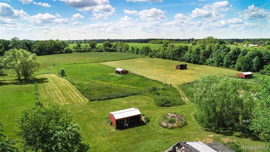 1347 Elms Road Flint, MI 48532 - Photo 29 of 40