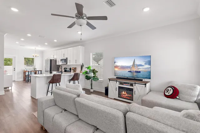 $319,000 | 8 Alexander Way, Freeport, FL 32439