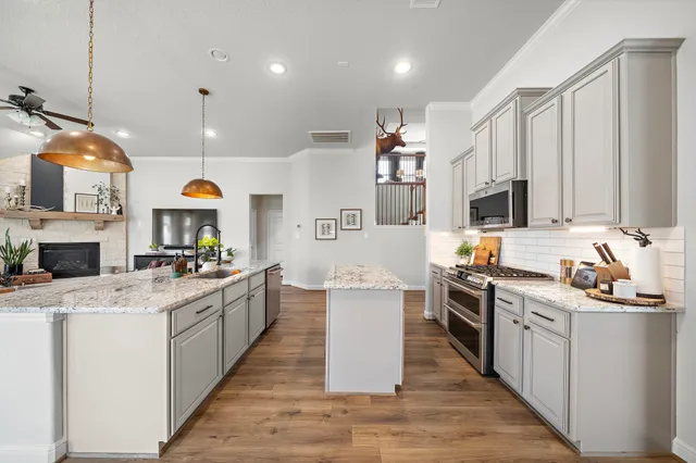 $3,200 | 19103 Heather Downs Court, Cypress, TX 77429