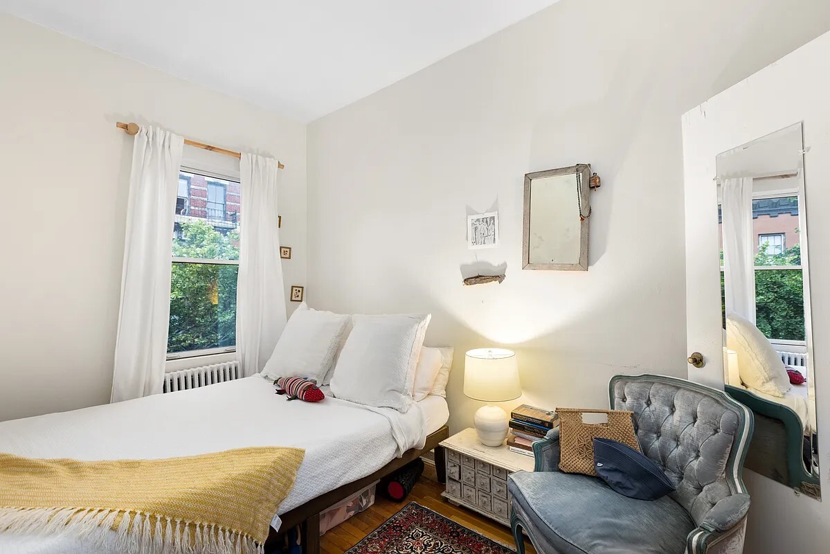 68 Perry Street, Unit 4F Manhattan, NY 10014 - Photo 2 of 5