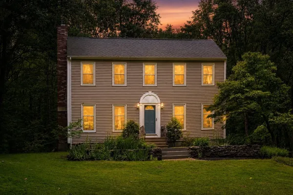 $599,900 | 42 Moses Carr Road, Rollinsford, NH 03869