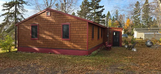 $1,900 | 6865 West W Highway, Tofte, MN 55615
