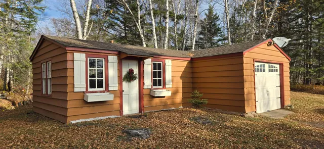$1,900 | 6865 West W Highway, Tofte, MN 55615