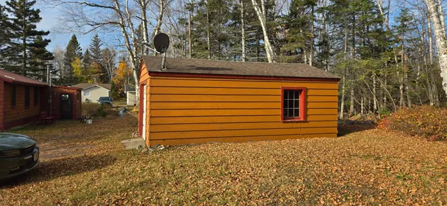 $1,900 | 6865 West W Highway, Tofte, MN 55615