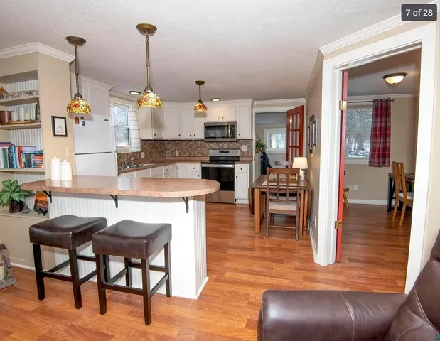 $1,900 | 6865 West W Highway, Tofte, MN 55615