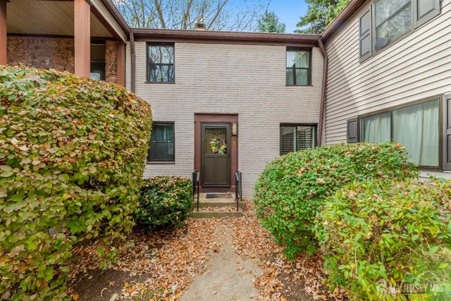 $2,900 | 187 Newman Street, Metuchen, NJ 08840