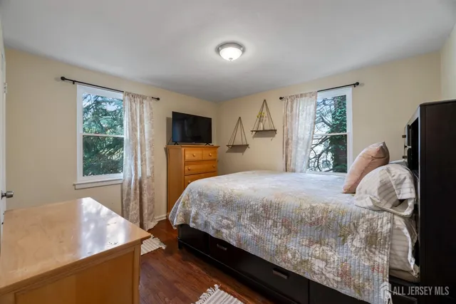 $2,900 | 187 Newman Street, Metuchen, NJ 08840