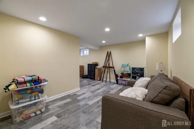 $2,900 | 187 Newman Street, Metuchen, NJ 08840