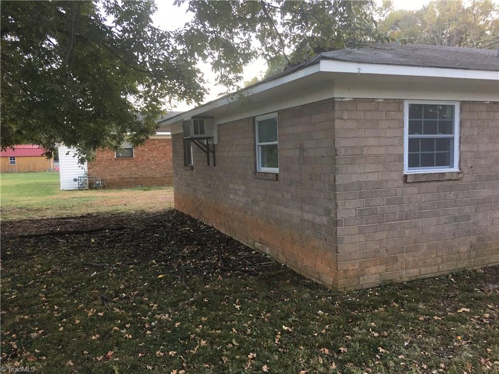2631 Uwharrie Road High Point, NC 27263 - Photo 20 of 21 Gallery Image 20