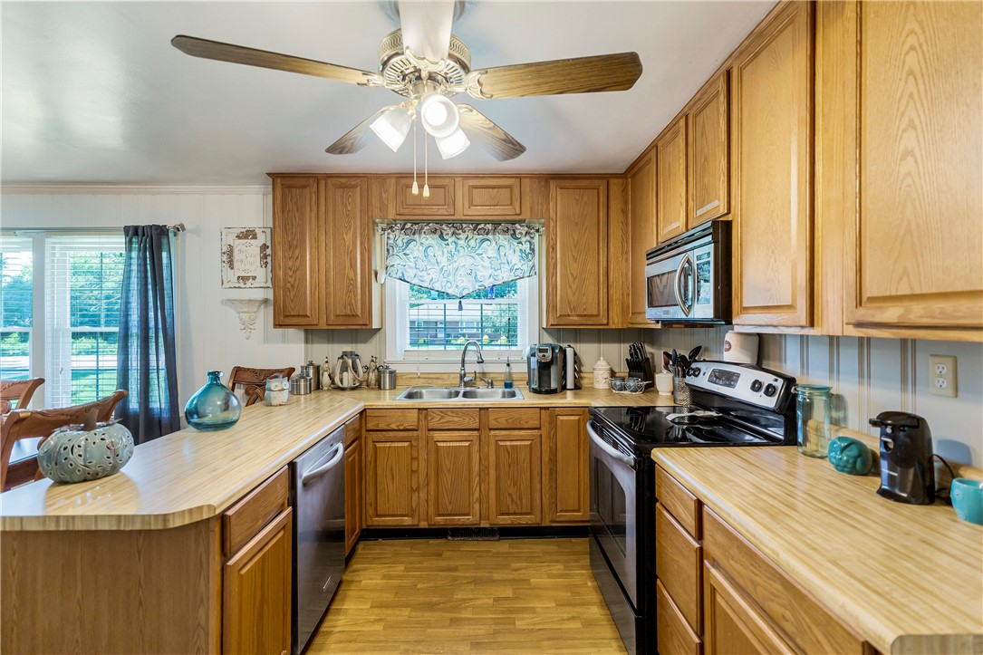 1212 Bolt Drive Anderson, SC 29621 - Photo 3 of 24