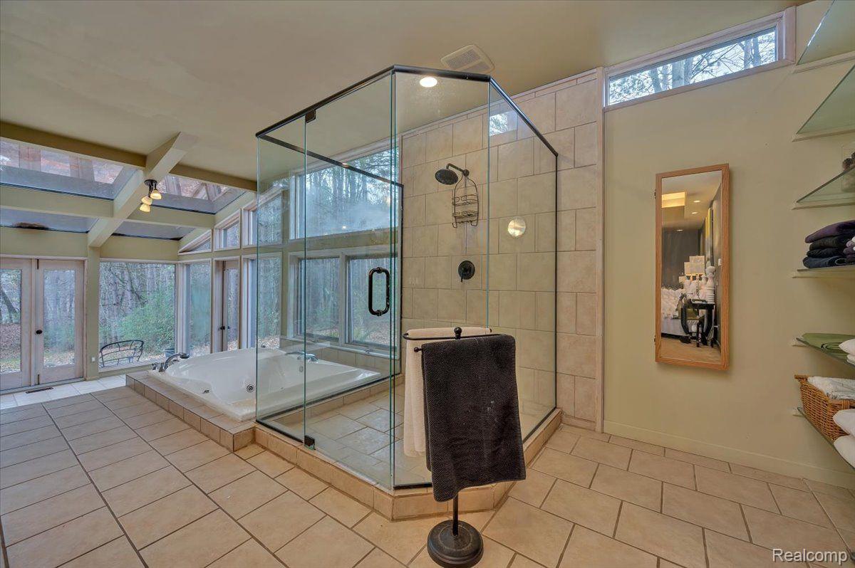 1473 Caley Road Metamora, MI 48455 - Photo 25 of 61 Primary Shower