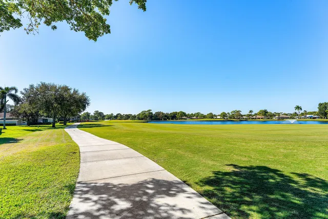 $615,000 | 13731 Eastpointe Way, Palm Beach Gardens, FL 33418