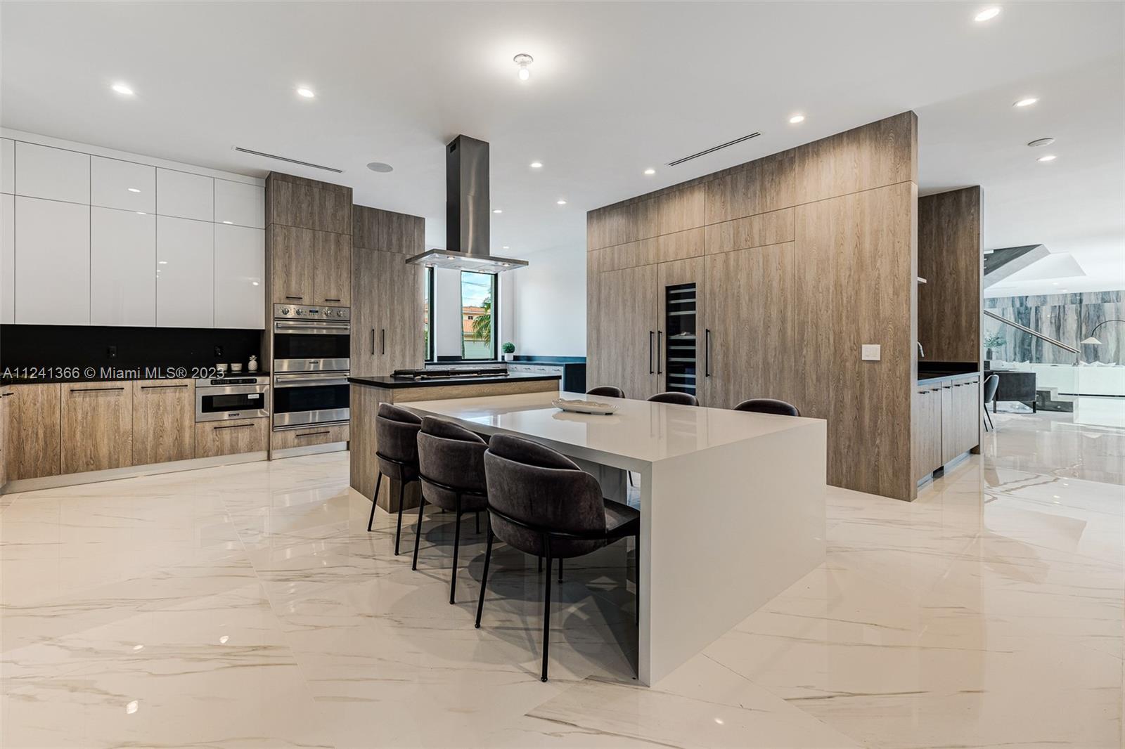 1470 Blue Road Coral Gables, FL 33146 - Photo 15 of 48 Gallery Image 15