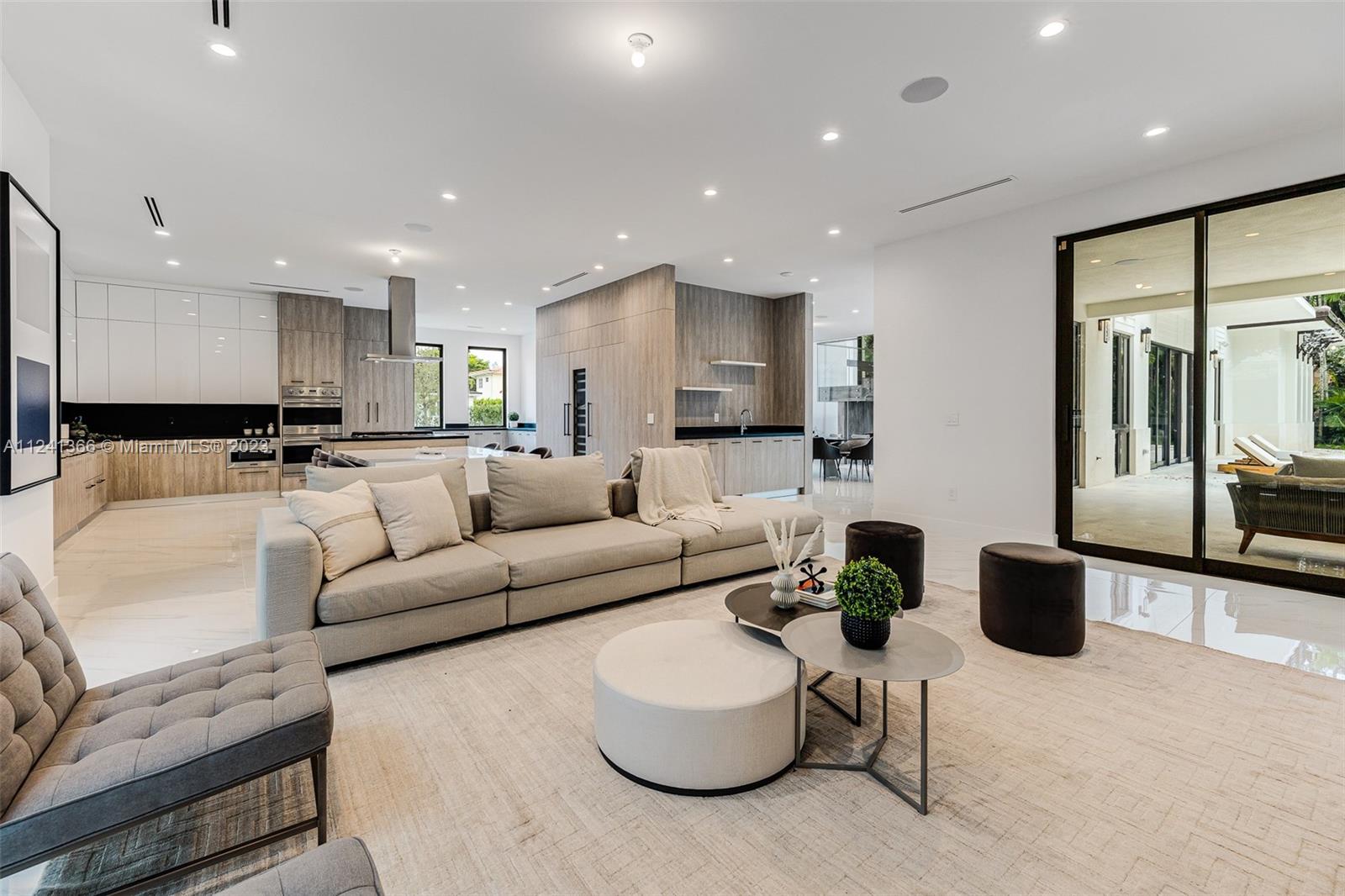 1470 Blue Road Coral Gables, FL 33146 - Photo 18 of 48 Gallery Image 18