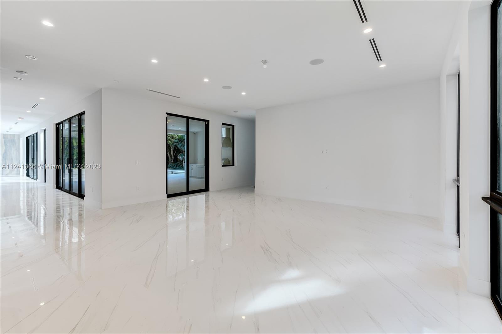 1470 Blue Road Coral Gables, FL 33146 - Photo 19 of 48 Gallery Image 19