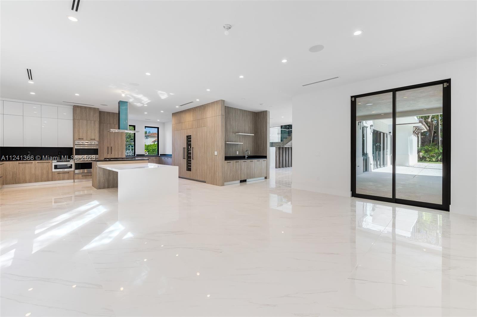 1470 Blue Road Coral Gables, FL 33146 - Photo 21 of 48 Gallery Image 21