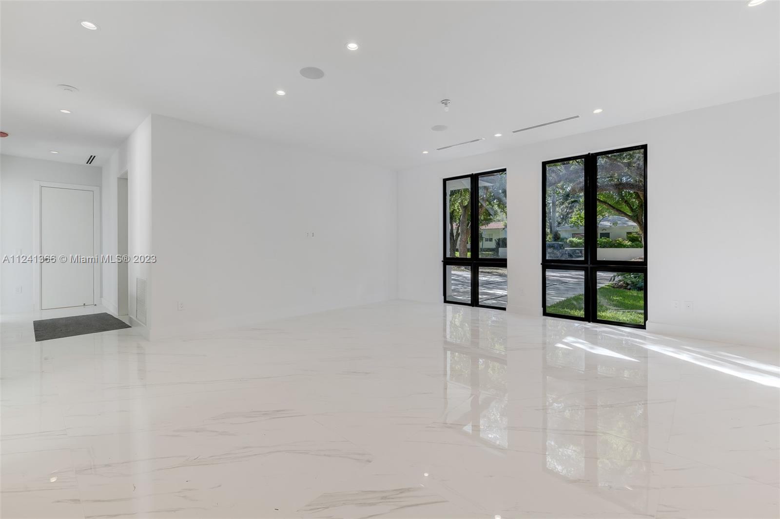 1470 Blue Road Coral Gables, FL 33146 - Photo 22 of 48 Gallery Image 22