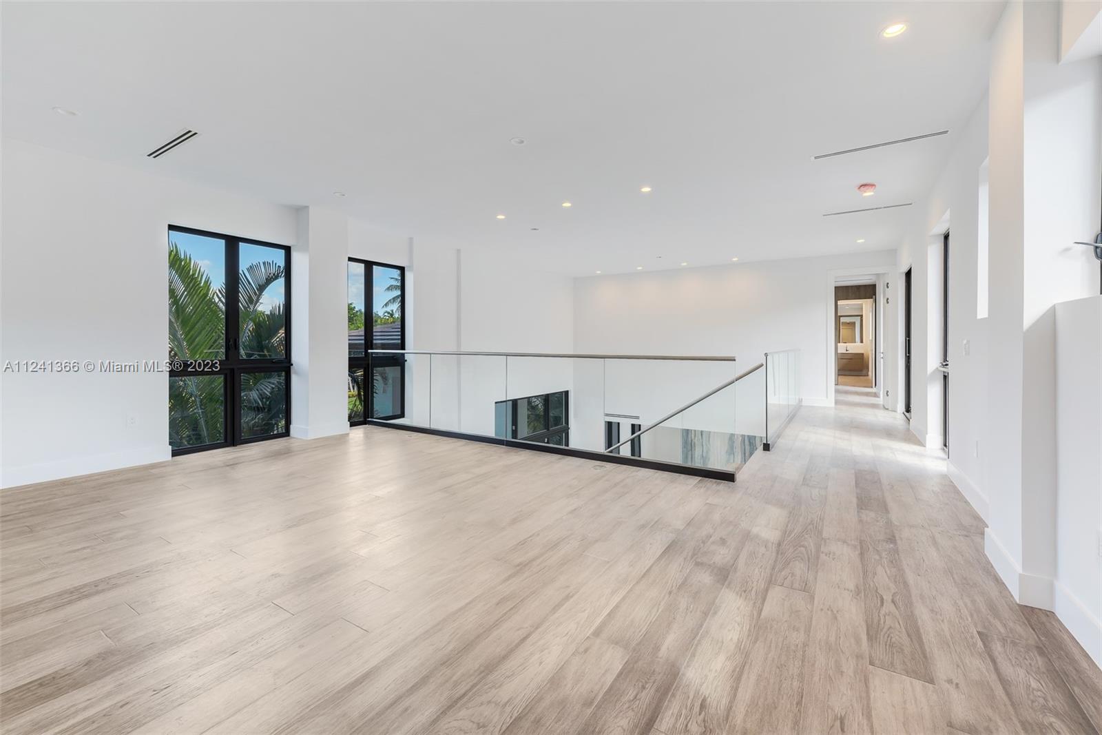1470 Blue Road Coral Gables, FL 33146 - Photo 30 of 48 Gallery Image 30