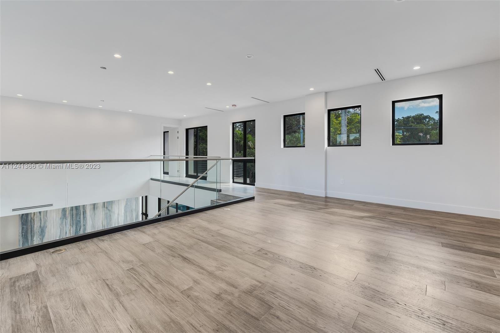 1470 Blue Road Coral Gables, FL 33146 - Photo 31 of 48 Gallery Image 31