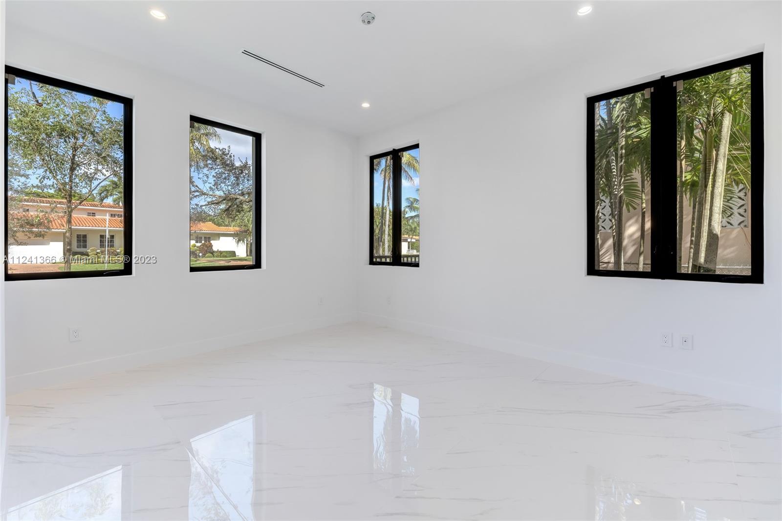1470 Blue Road Coral Gables, FL 33146 - Photo 36 of 48 Gallery Image 36