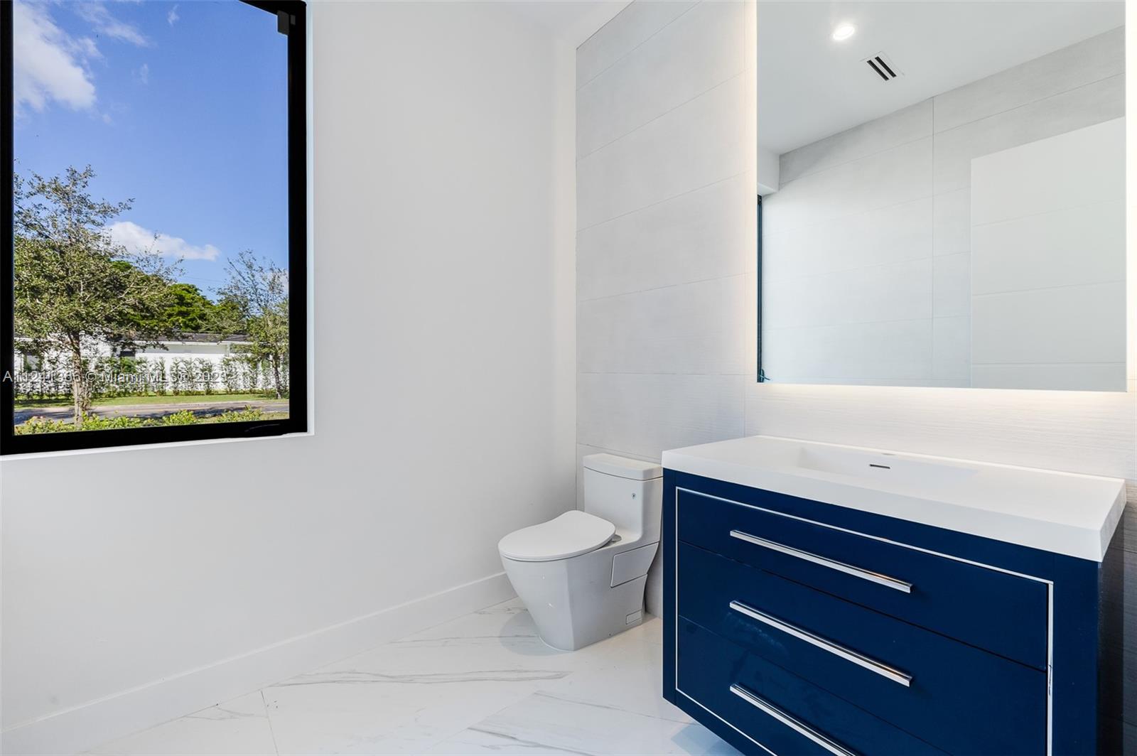 1470 Blue Road Coral Gables, FL 33146 - Photo 42 of 48 Gallery Image 42